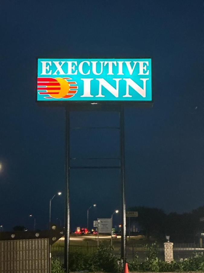 Executive Inn 롭스타운 외부 사진