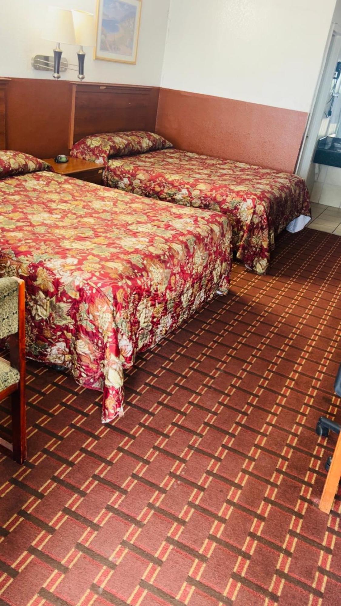 Executive Inn 롭스타운 외부 사진